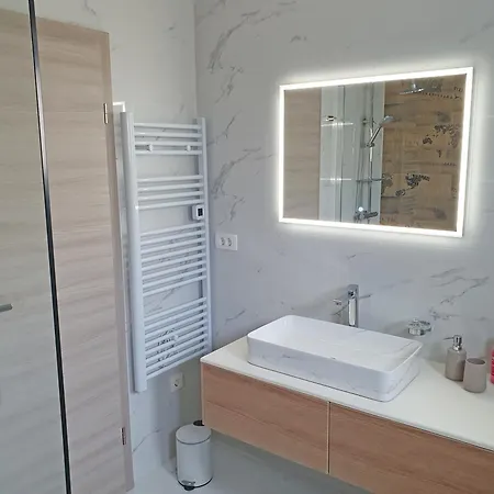 Gordana Ii * Hvar Town